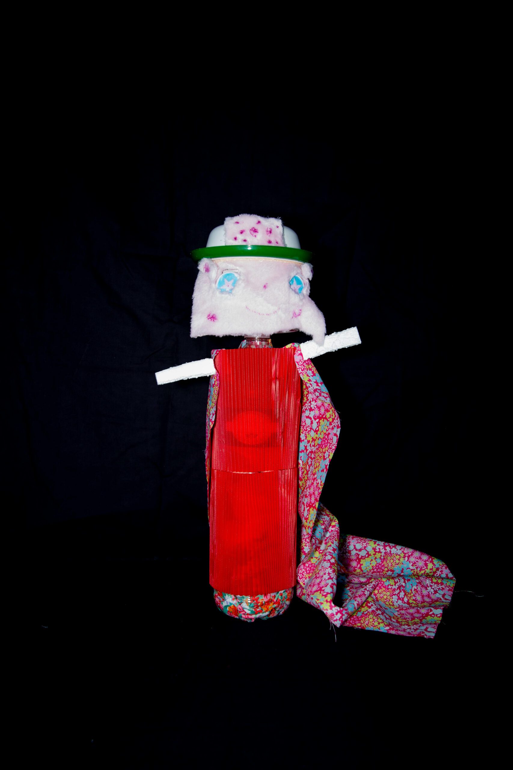 Arielle : Elle peut se transformer en lapin pour voir ce qui se passe. // Créé par Lola Arduise (classe de CP/CE1 à l'école de Fouju)