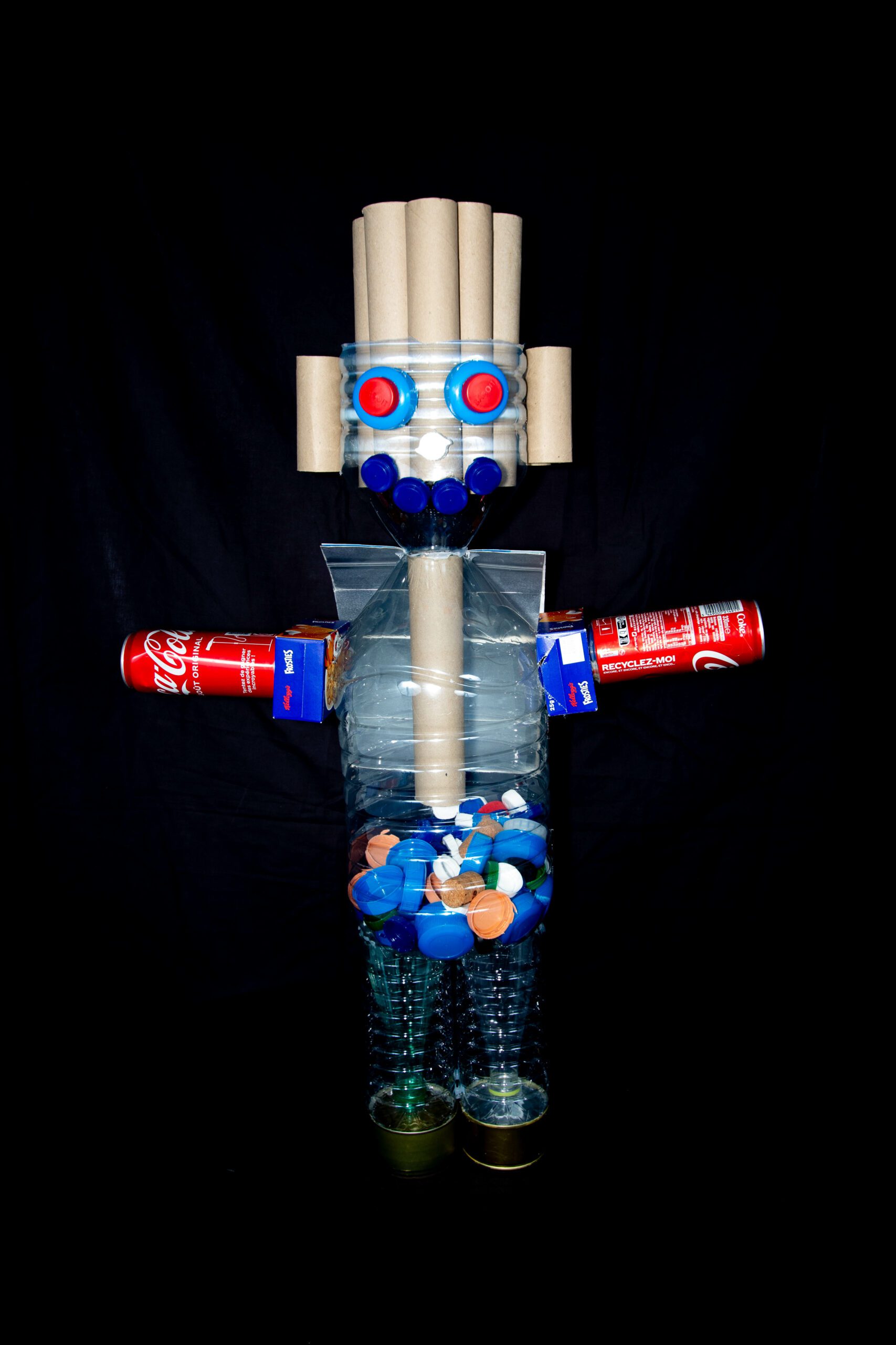 Aspira déchets : aspirer les déchets et les digérer. // Créé par Iban Etchemaïte Reigneau