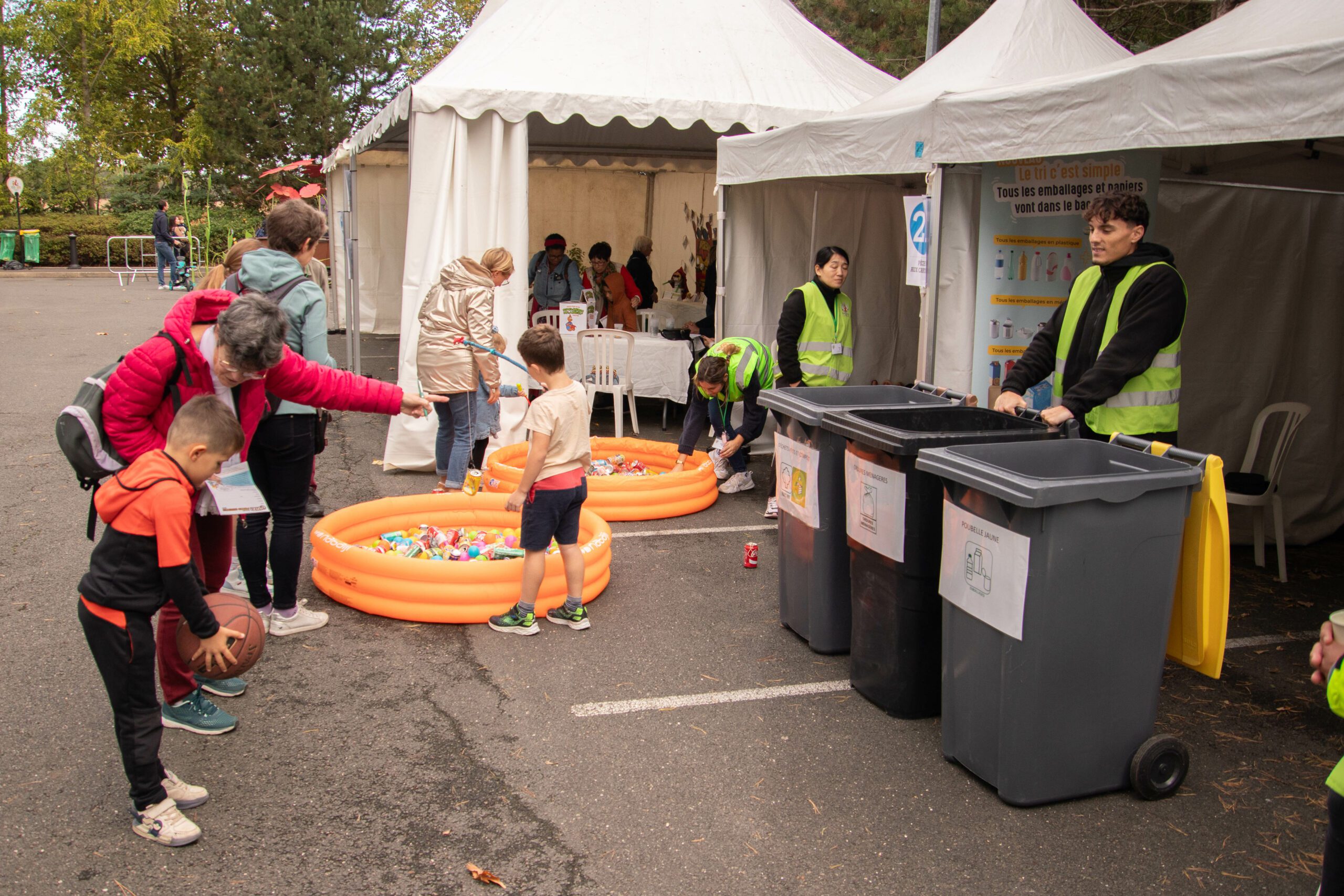 Village d'enfants - Basket tri et pêche aux canetets